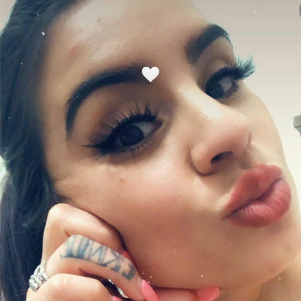 Meet your Posher, Dayana